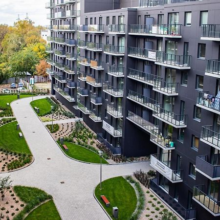 Urban Space Apartament 80 - Free Parking วรอตซวาฟ ภายนอก รูปภาพ
