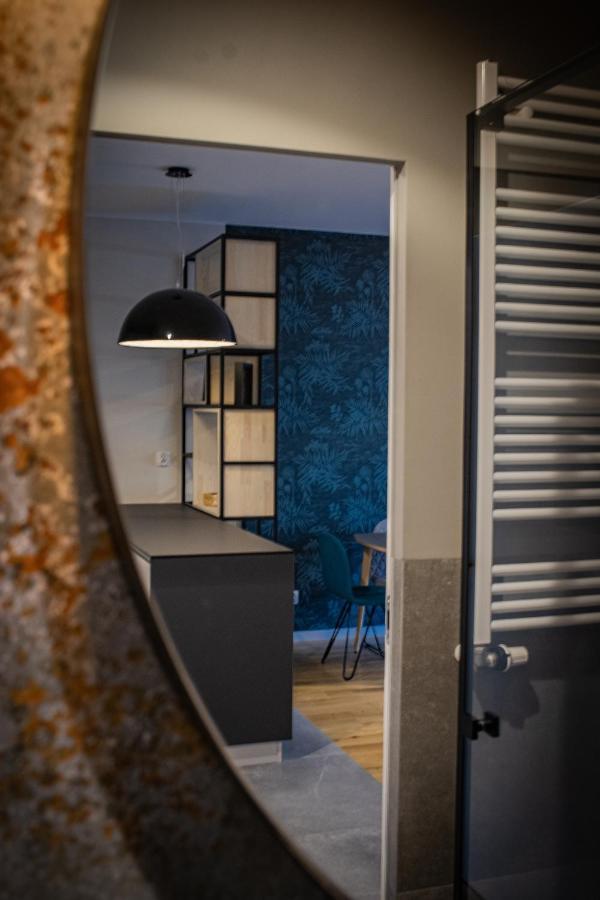 Urban Space Apartament 80 - Free Parking วรอตซวาฟ ภายนอก รูปภาพ